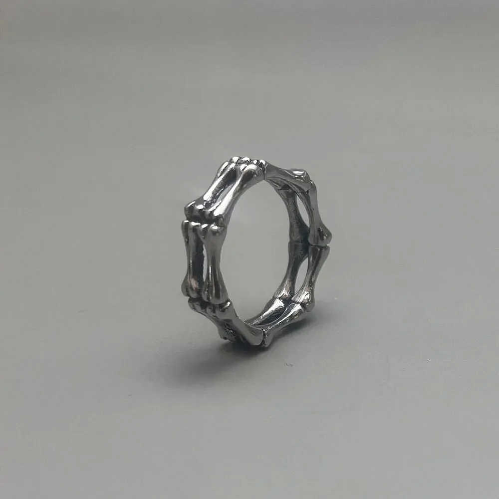 Y2K Vintage Silver Bone Wrap Ring – Size 8, Unisex, Brand New